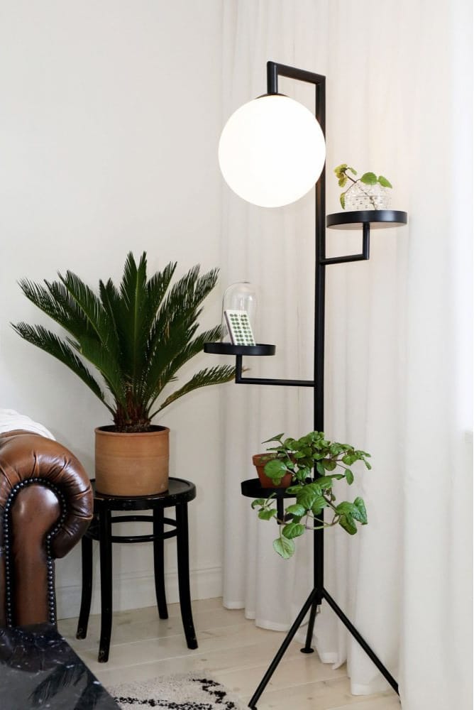 ASTORIA black floor lamp with shelf structure and globe shade