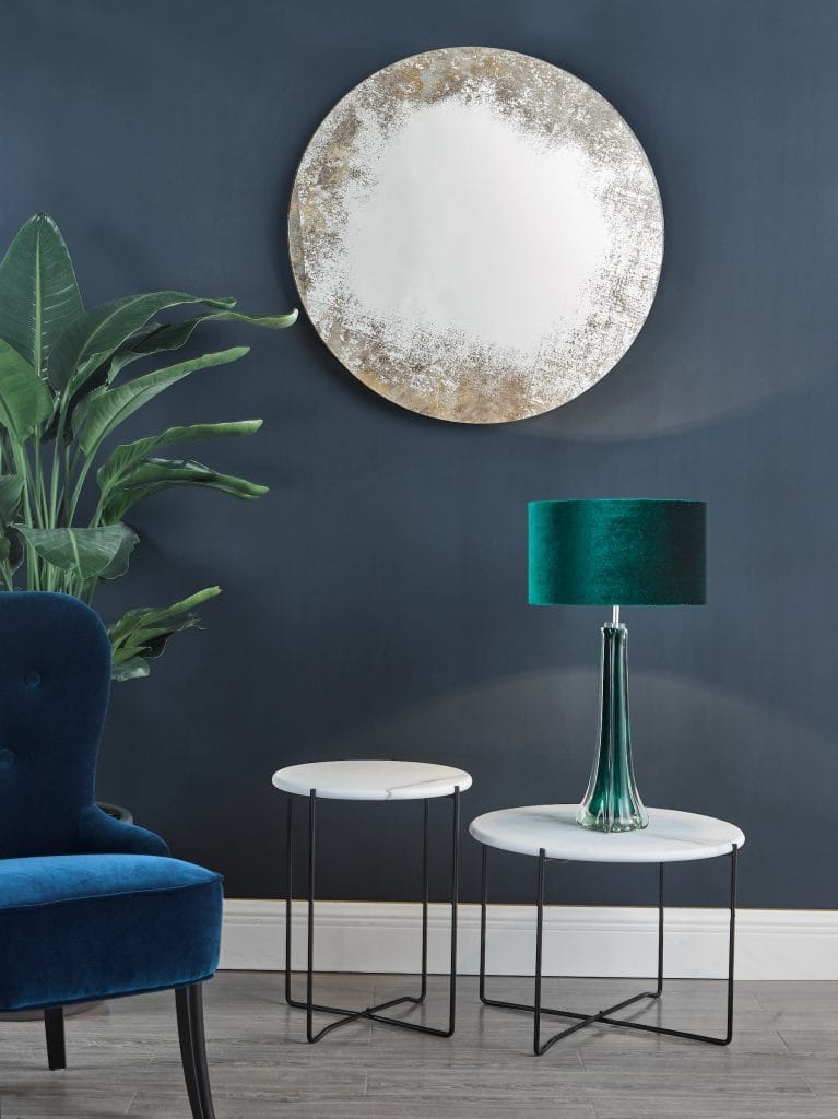 Green table lamp.