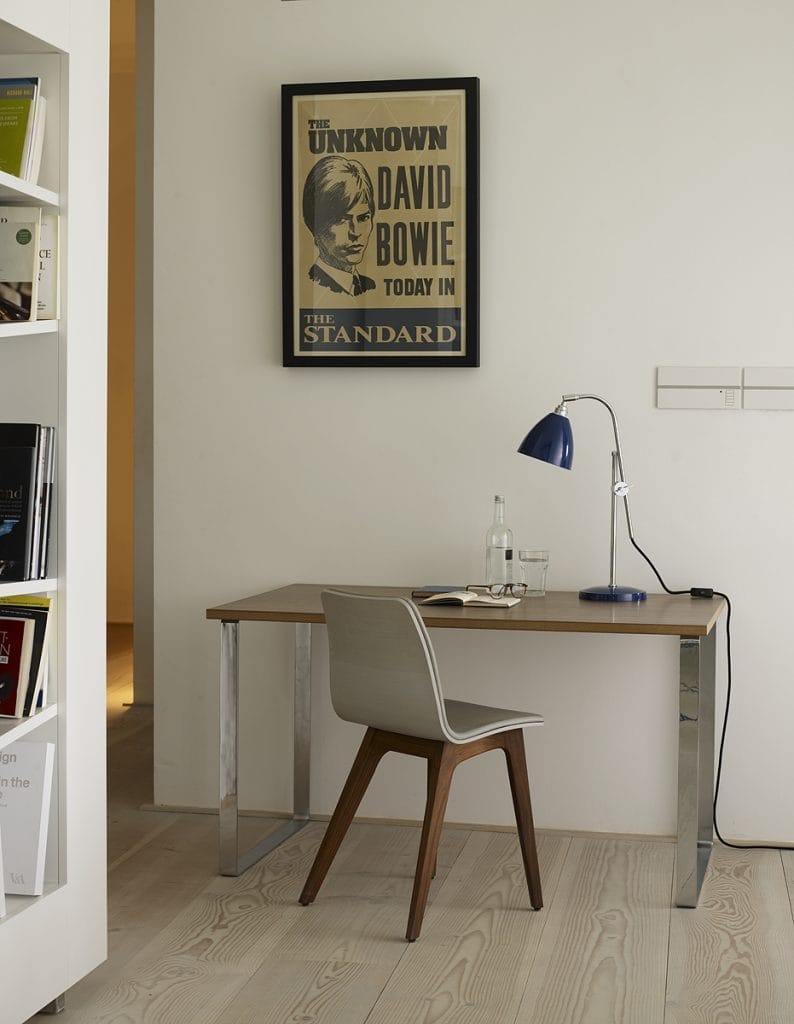 Original BTC TASK Table Light, Blue