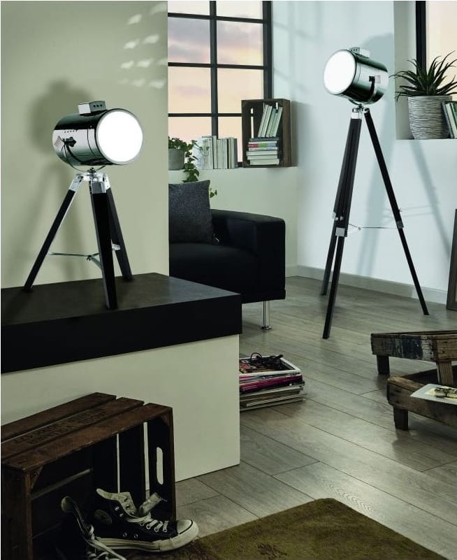 UPSTREET Tripod Floor Lamp Black Wood and Steel