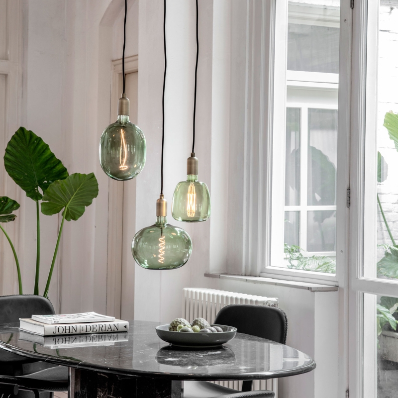 Decorative, oversized and giant LED light bulbs
