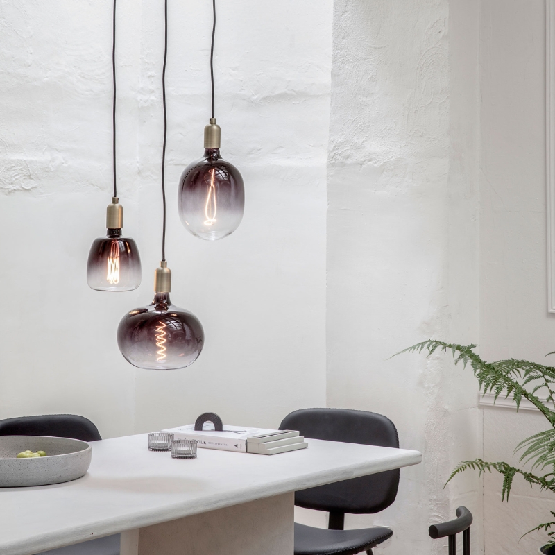 Decorative, oversized and giant LED light bulbs
