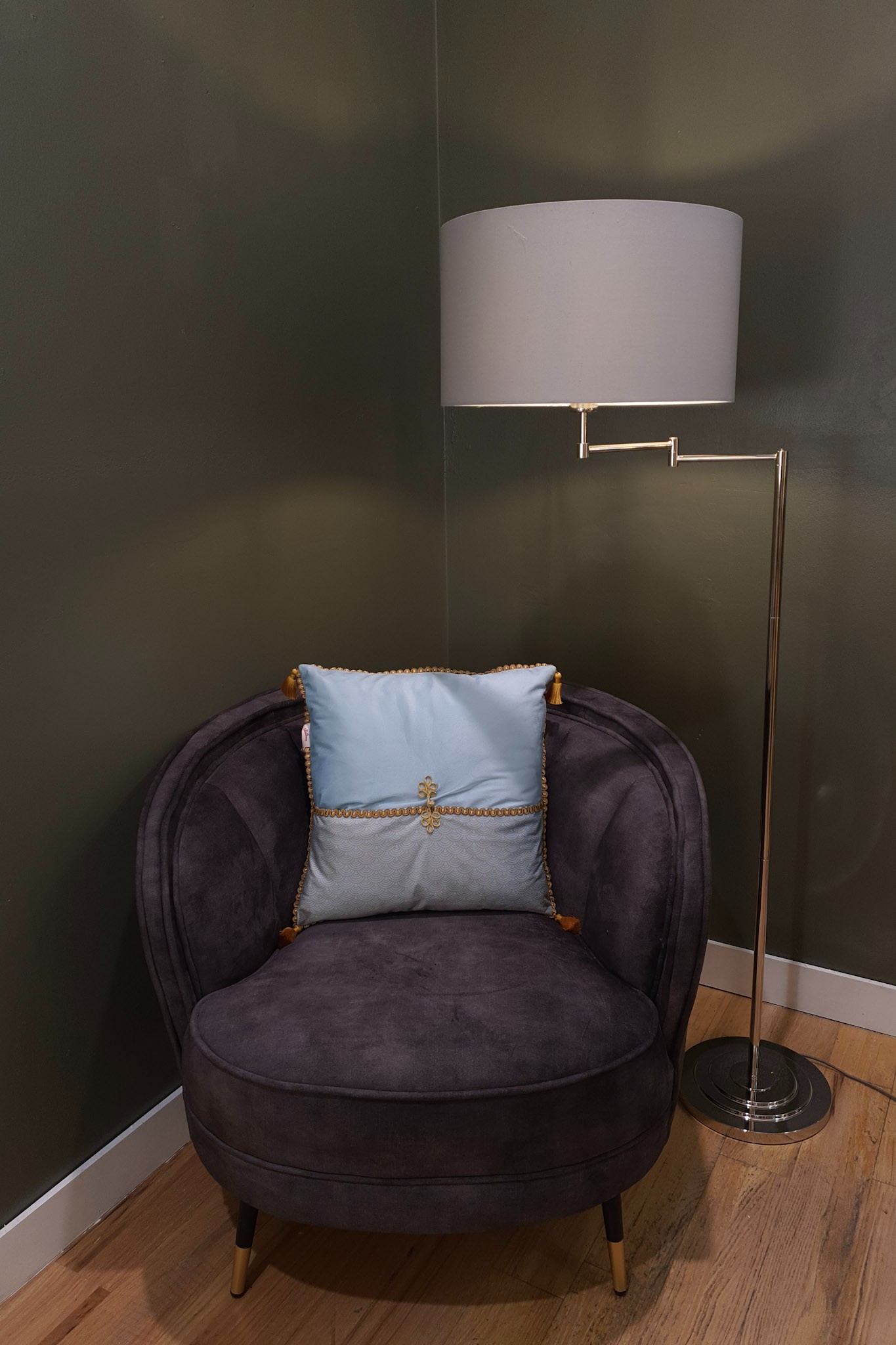 Traditional Floor Standing Lamps | Lighting Company UK