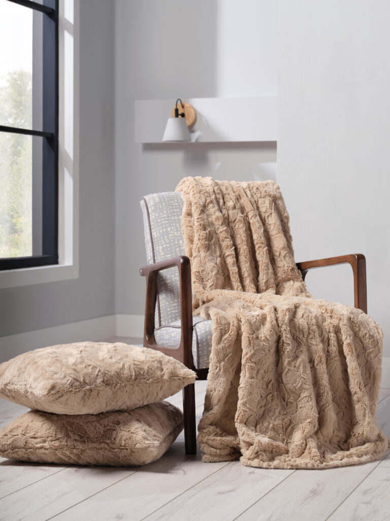 Cushions & Throws