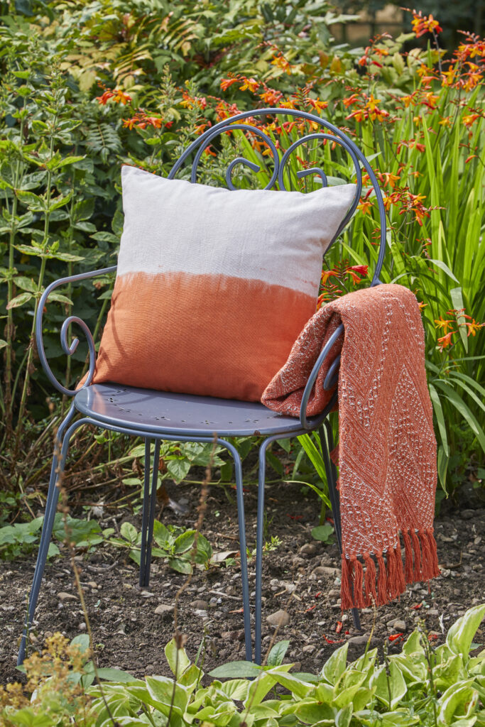 Cushions & throws