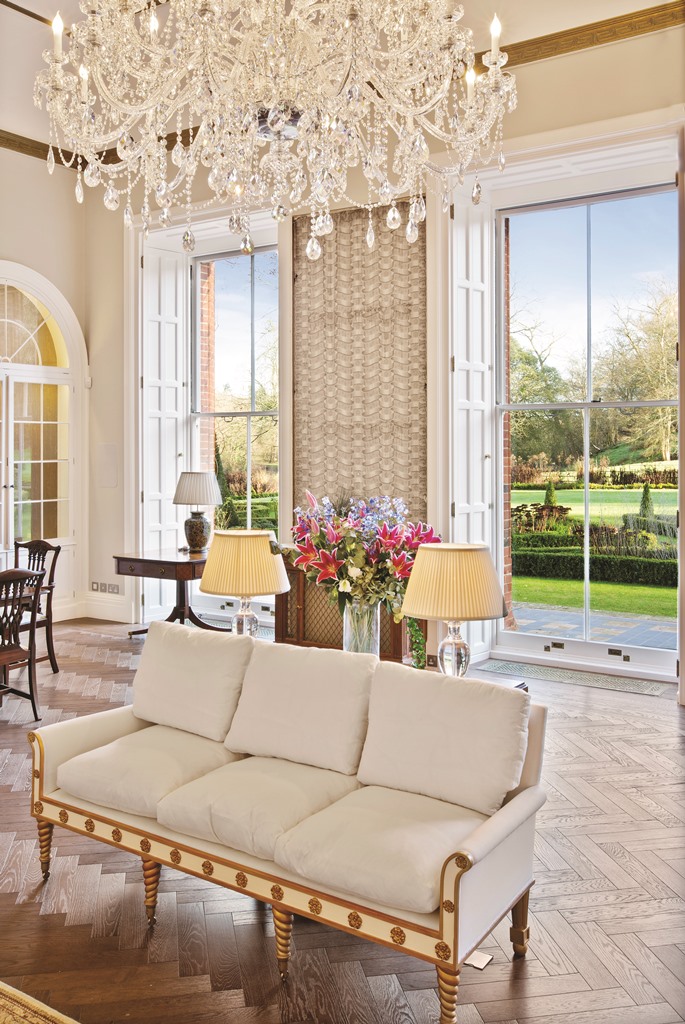 Transitional Lights Chandeliers