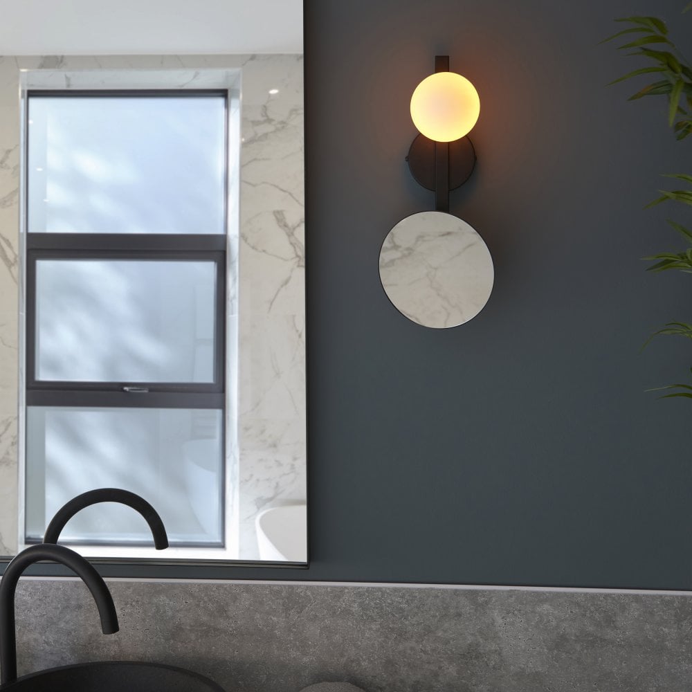 Black and white lighting for an Art Deco Bathroom