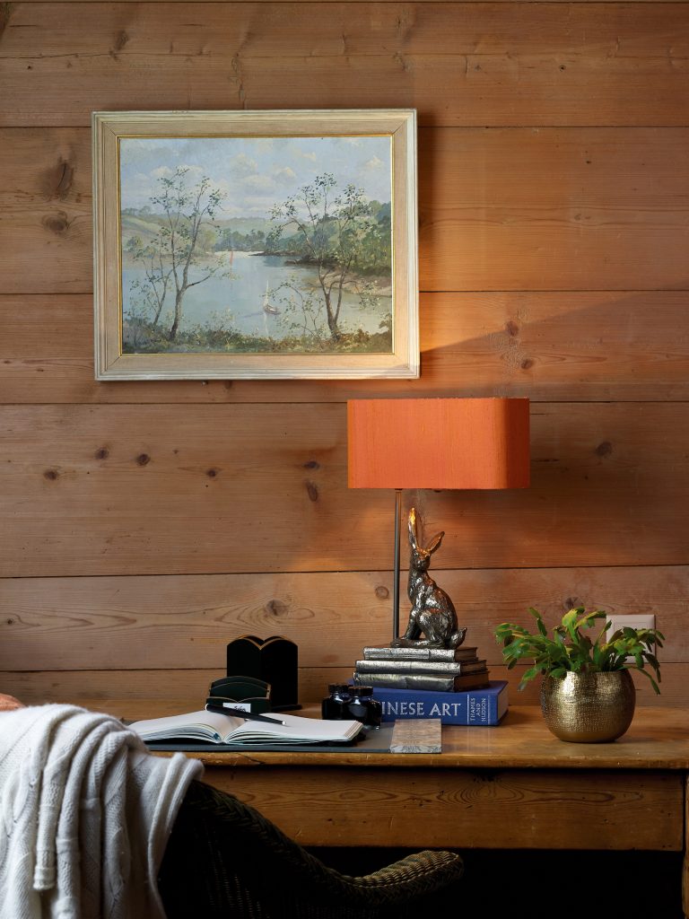 David Hunt LIghting Hare table lamp base